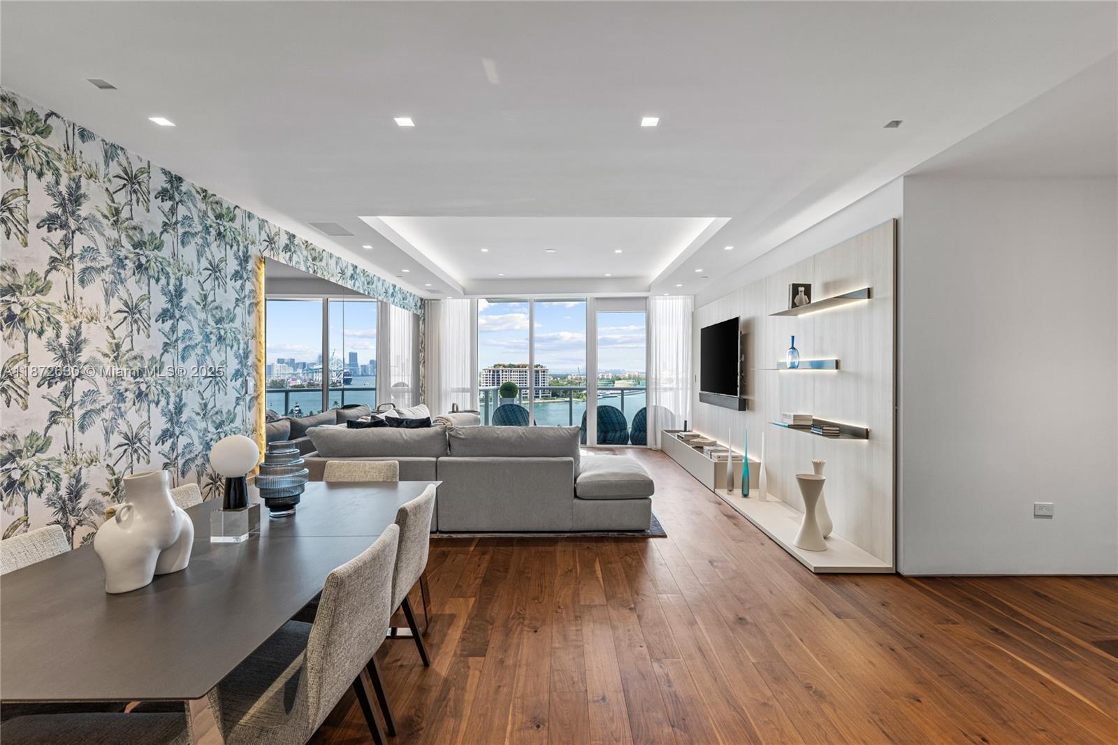 CONTINUUM ON SOUTH BEACH - Residential Lease