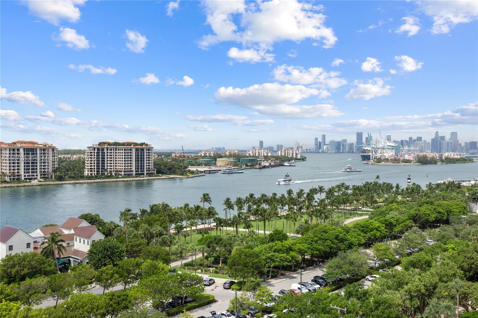 CONTINUUM ON SOUTH BEACH - Residential Lease