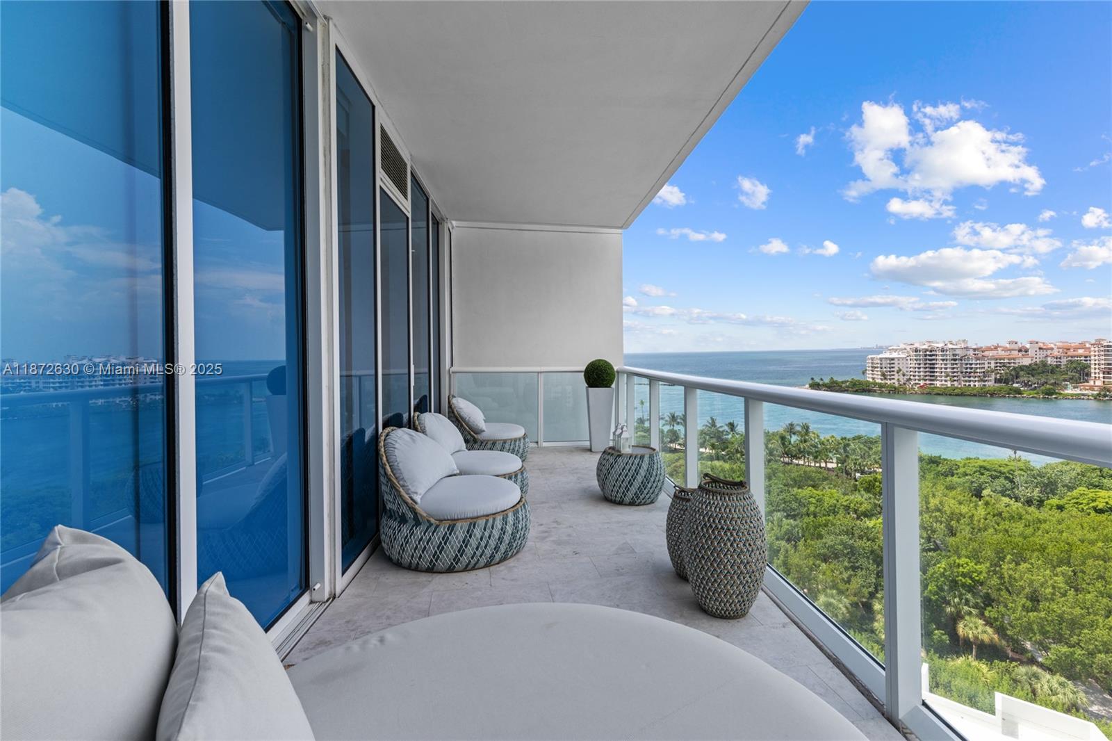 CONTINUUM ON SOUTH BEACH - Residential Lease
