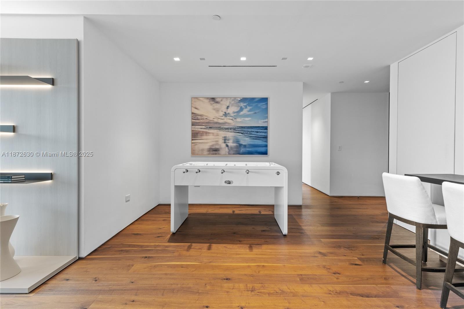 CONTINUUM ON SOUTH BEACH - Residential Lease