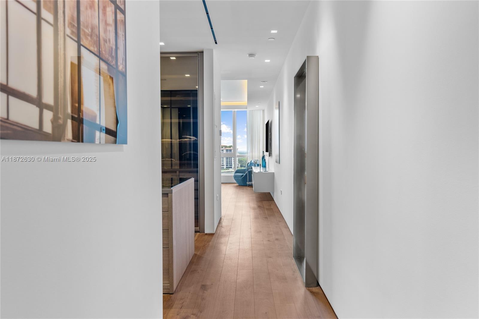 CONTINUUM ON SOUTH BEACH - Residential Lease