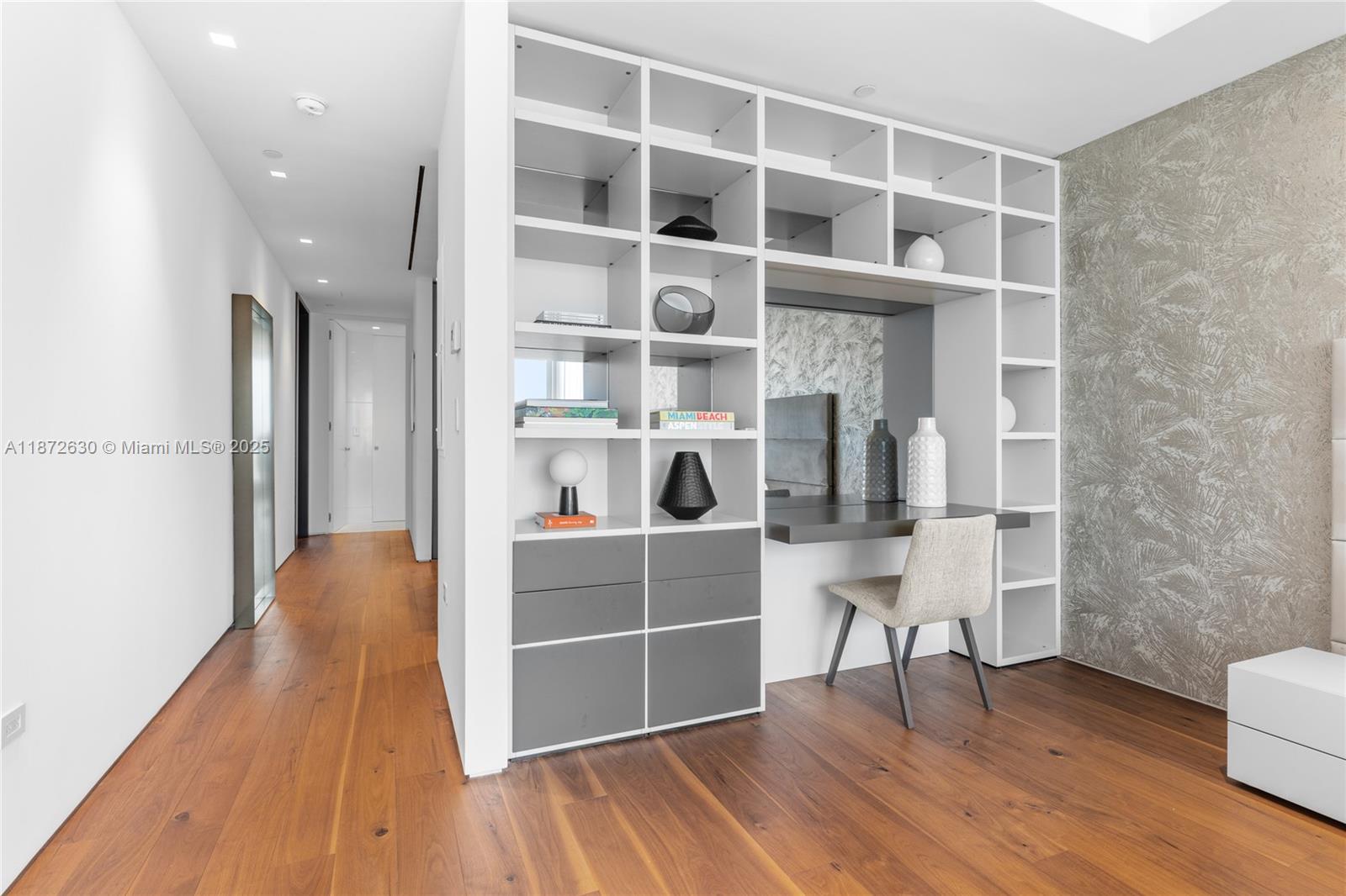 CONTINUUM ON SOUTH BEACH - Residential Lease