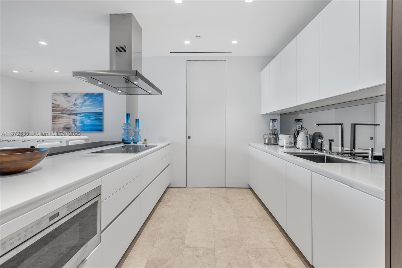 CONTINUUM ON SOUTH BEACH - Residential Lease