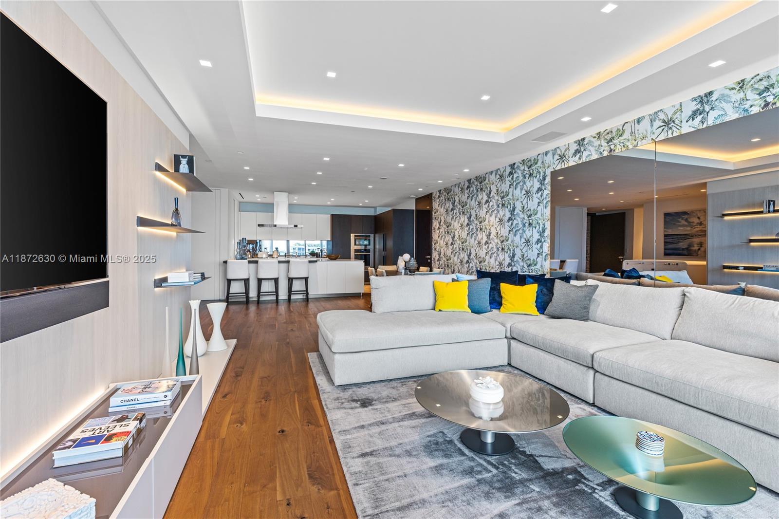 CONTINUUM ON SOUTH BEACH - Residential Lease