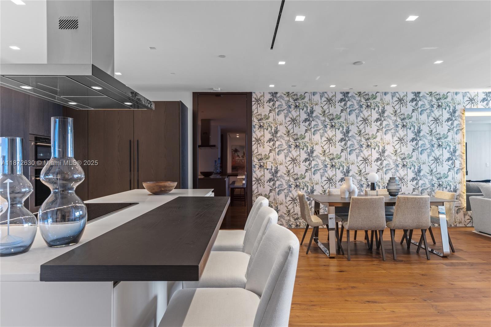 CONTINUUM ON SOUTH BEACH - Residential Lease