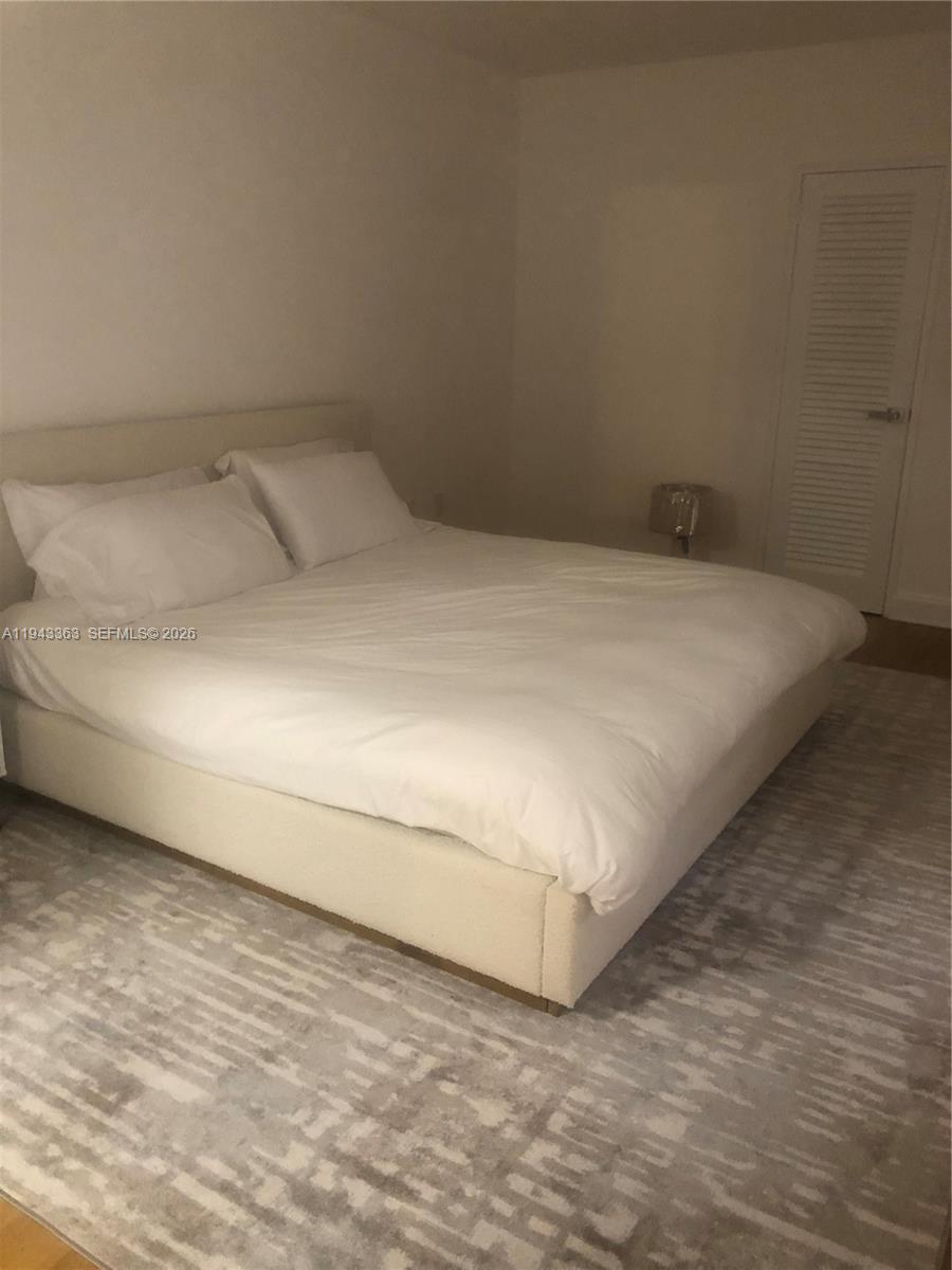 THE PLAZA OF BAL HARBOUR - Residential