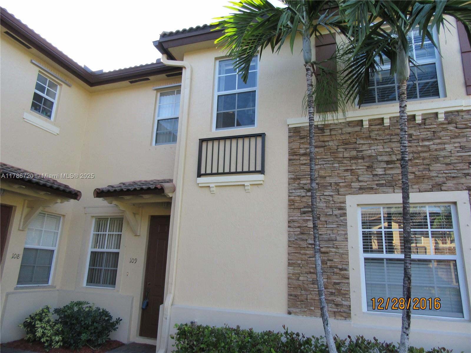Property for Sale at 3370 Ne 14th Dr 109-29, Homestead, Miami-Dade County, Florida - Bedrooms: 3 
Bathrooms: 3  - $330,000