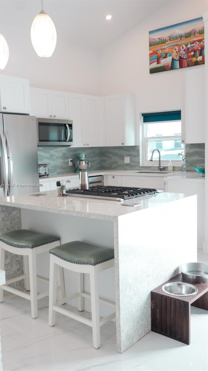 Property for Sale at 213 Florida Ave, Coral Gables, Broward County, Florida - Bedrooms: 3 
Bathrooms: 2  - $1,050,000