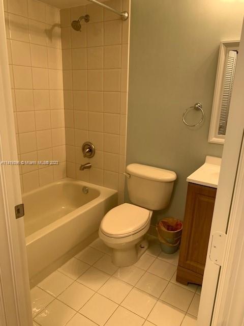 HAMPTON PLACE CONDO - Residential Lease