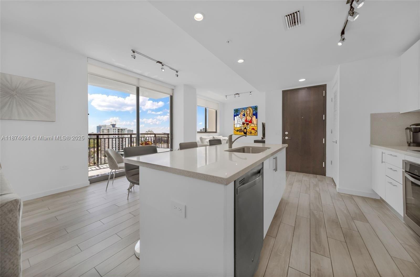 Fully furnished 1-bedroom + den, 1-bath at Nine at Mary Brickell with custom finishes, porcelain wood floors, and a spacious walk-in closet. The versatile den can easily convert to a second bedroom.
Recently completed pool construction enhances the spectacular amenities: resort-style pool, fitness center, club room, BBQ area, and complimentary Wi-Fi throughout indoor and outdoor spaces. Offered fully turn-key, steps from Publix, luxury shopping, and dining. Perfect for investors or end users.