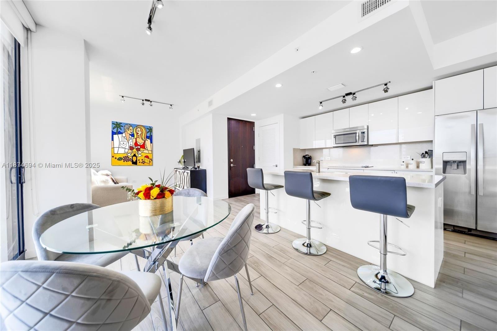 999 SW 1st Ave 1903