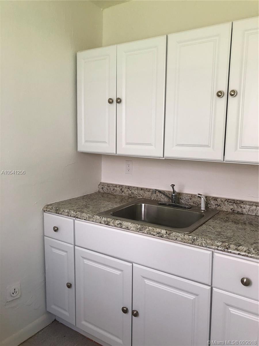 C GAB DOUGLAS SEC - Residential Lease