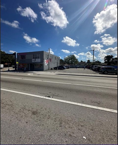 6400 & 6402 Pembroke Rd Miramar FL 33023