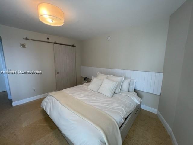 17201 Collins Ave 1405