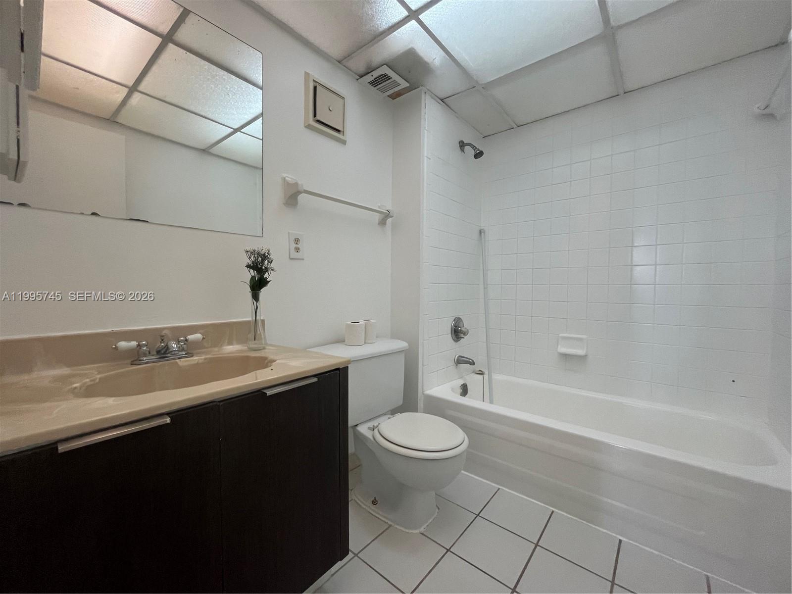 VERSAILLES GARDENS CONDO - Residential