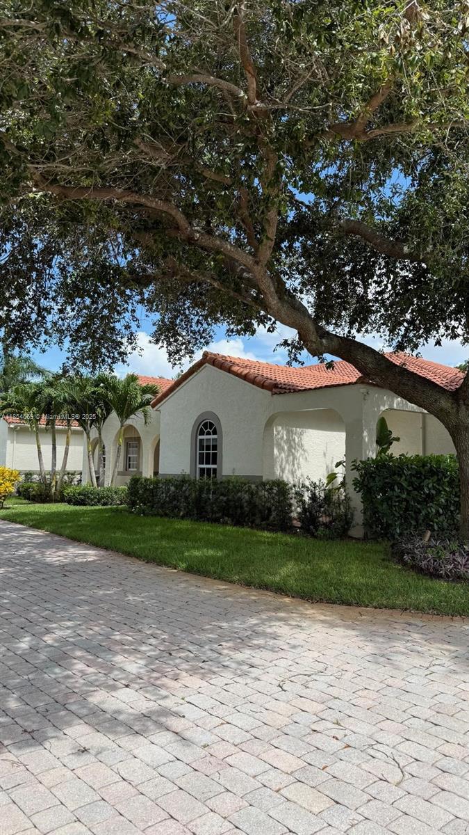 EXCLUSIVE AVIATION LISTING IN SOUTH FLORIDA'S PREMIERE COMMUNITY ''ANTIQUERS AERODROME'' LOCATED IN THE HEART OF DELRAY BEACH!This estate sits on 2.25 acres with home automation, marble flooring throughout, salt water pool, hot tub, pool heater, full property sprinkler system, 34.5 kw Enphase Solar System with Tesla Power Share, Impact Doors and Windows, Property Entry Gates. The 50x40 hangar currently accommodates a Bonanza (w/room for more) sits on 2 turfed runways 5, 180' and 2 800' One of the property's outstanding features is its private airstrip, ensuring seamless access and an unparalleled level of exclusivity.