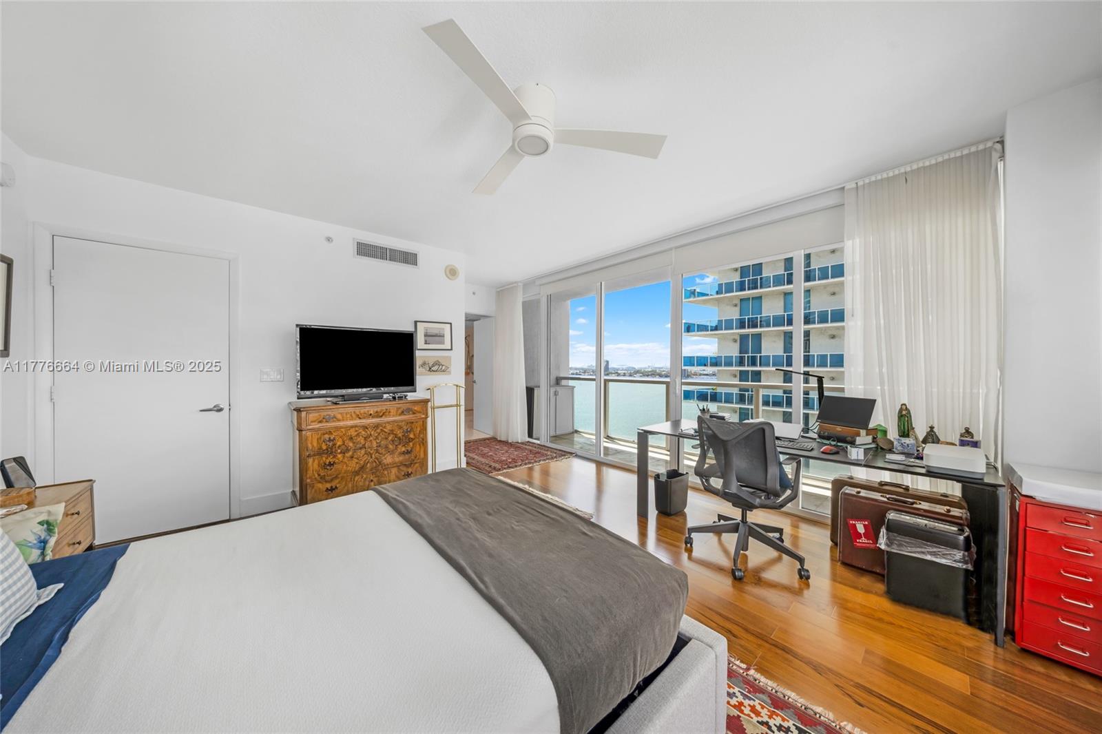 ONYX ON THE BAY CONDO - Residential