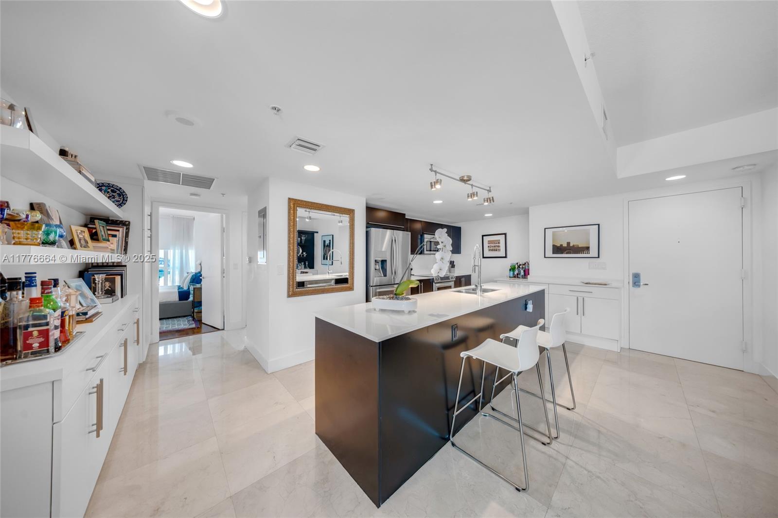 ONYX ON THE BAY CONDO - Residential