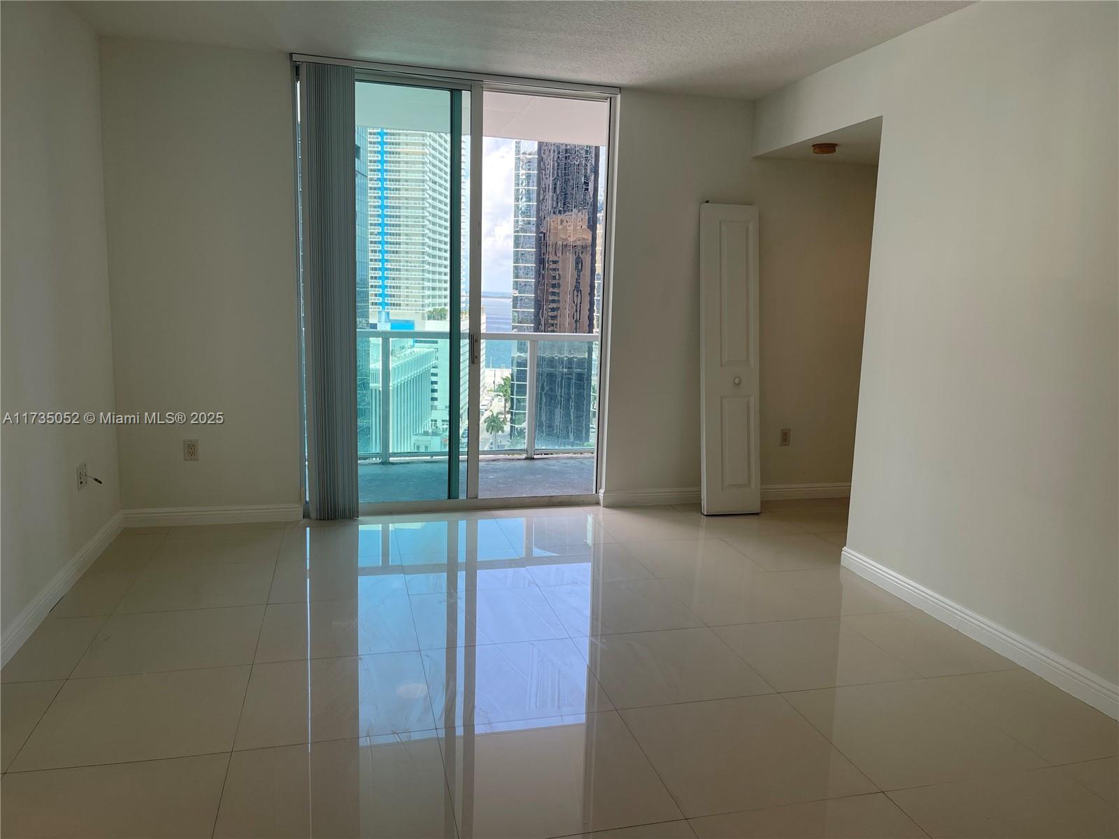 VUE AT BRICKELL CONDO - Residential Income