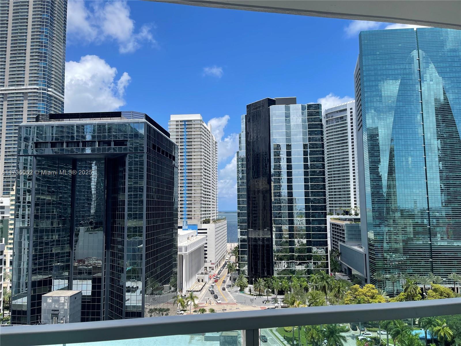 VUE AT BRICKELL CONDO - Residential Income
