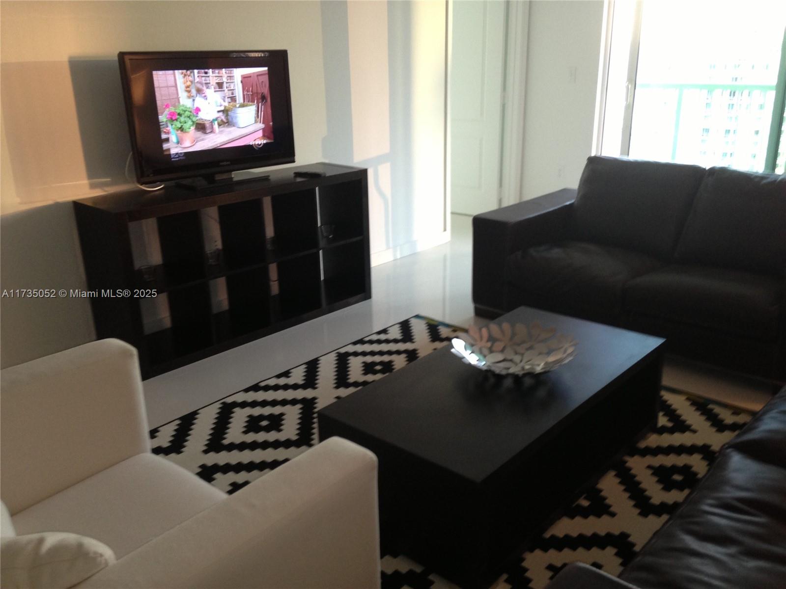 VUE AT BRICKELL CONDO - Residential Income