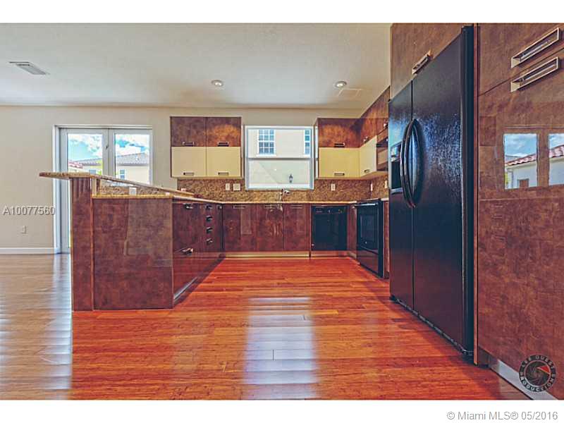 Kendall Square - Residential Lease