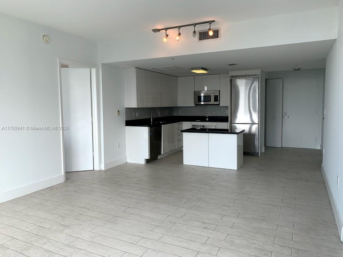 92 SW 3rd St 3903