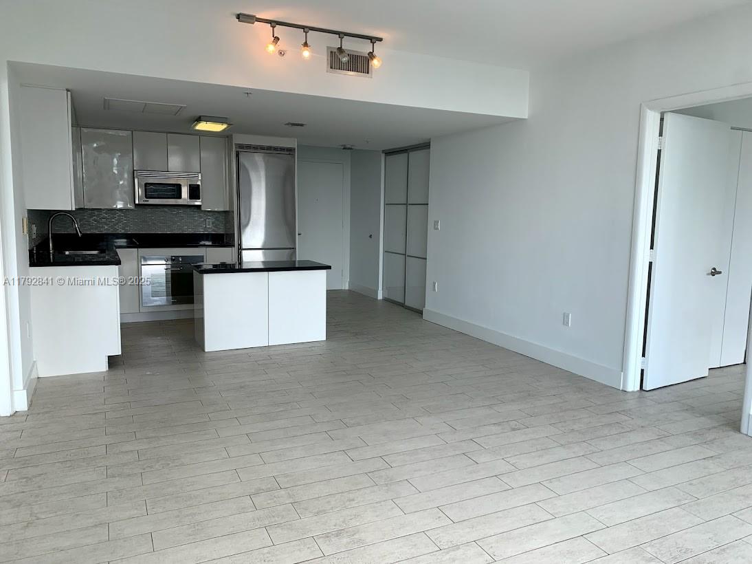 92 SW 3rd St 3903