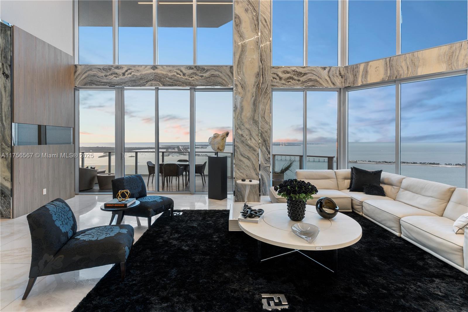 1300 Brickell Bay Dr 4400