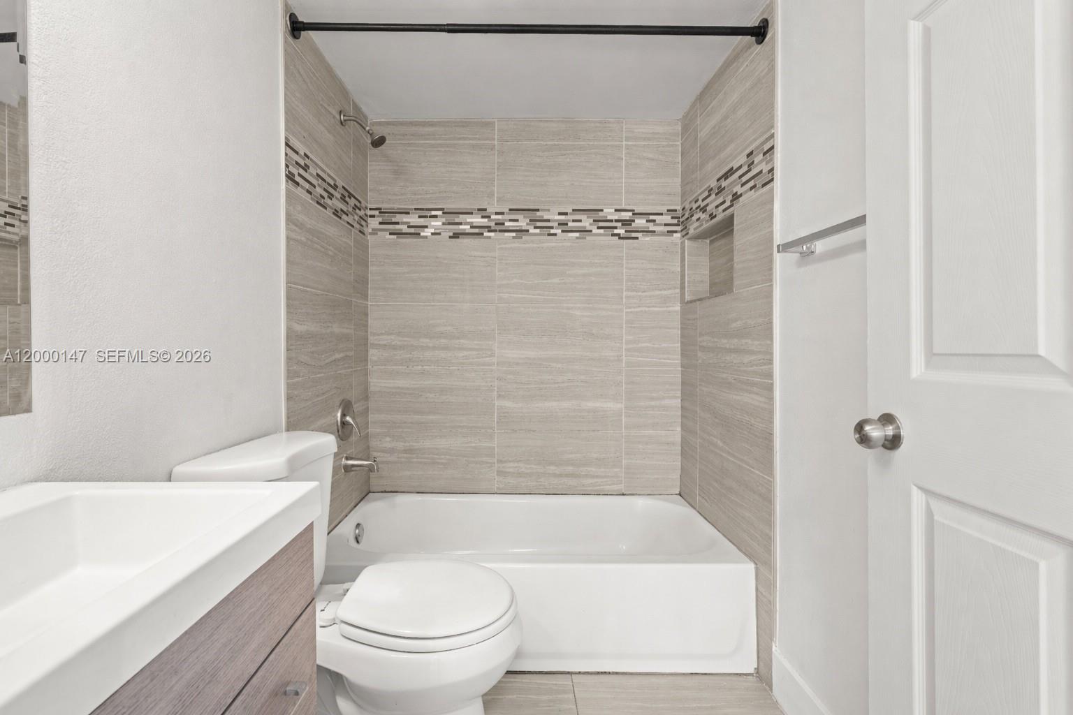 9821 Nob Hill Ct 9821