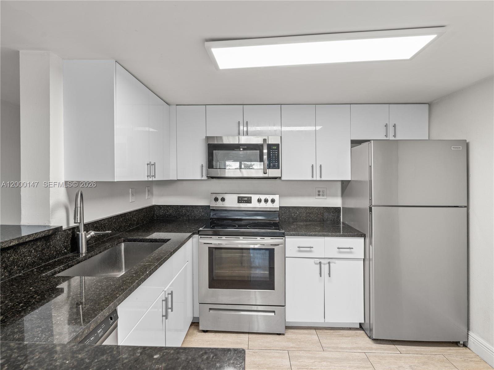 VILLAS DE VENEZIA CONDO - Residential