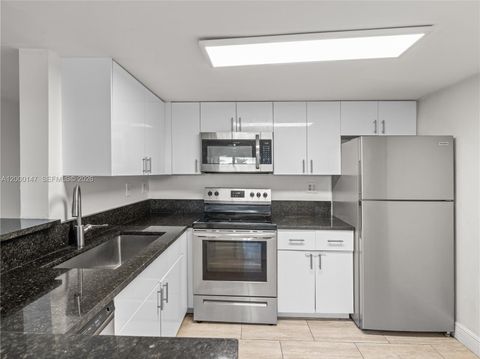 Tiny photo for 9821 Nob Hill Ct #9821, Sunrise, FL 33351 (MLS # A12000147)