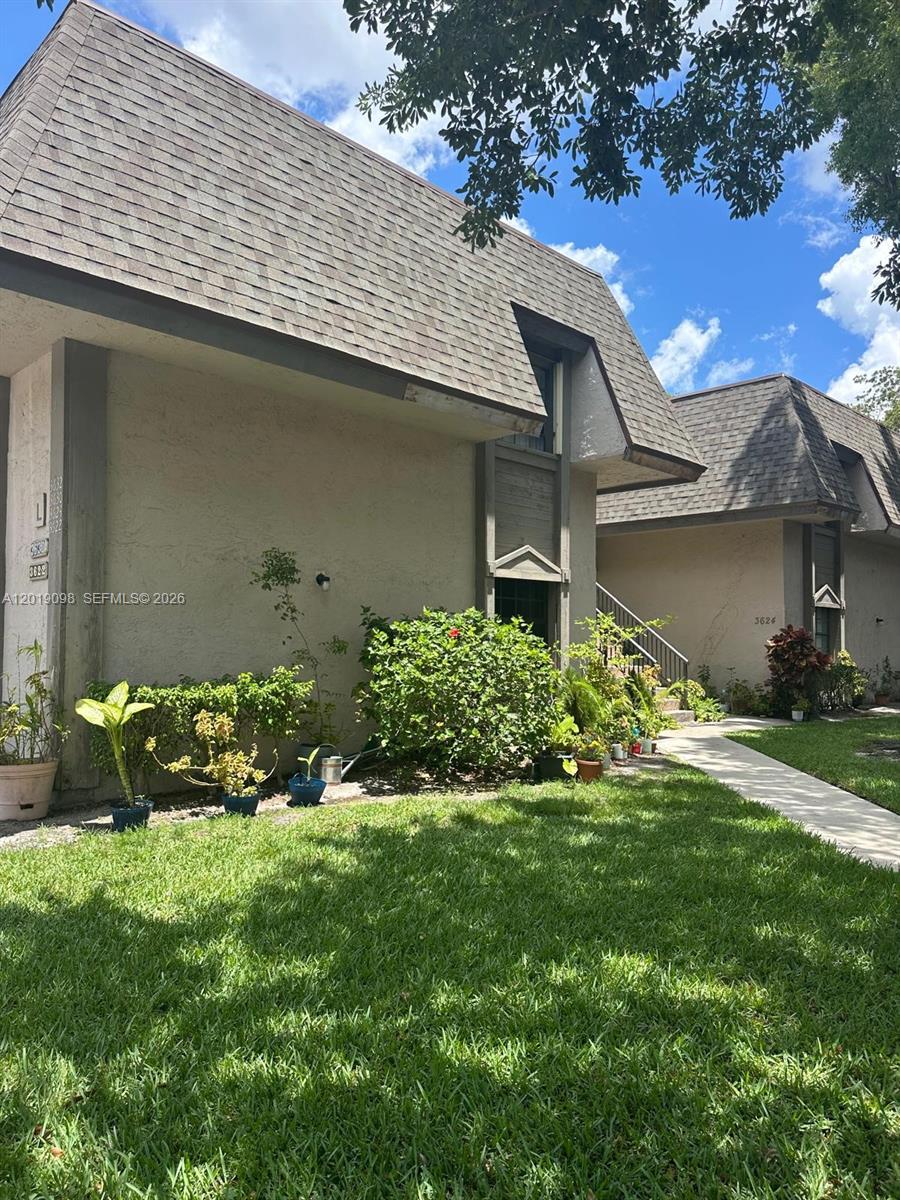 Photo of 3622 NW 95th Ter #2L, Sunrise, FL 33351 (MLS # A12019098)
