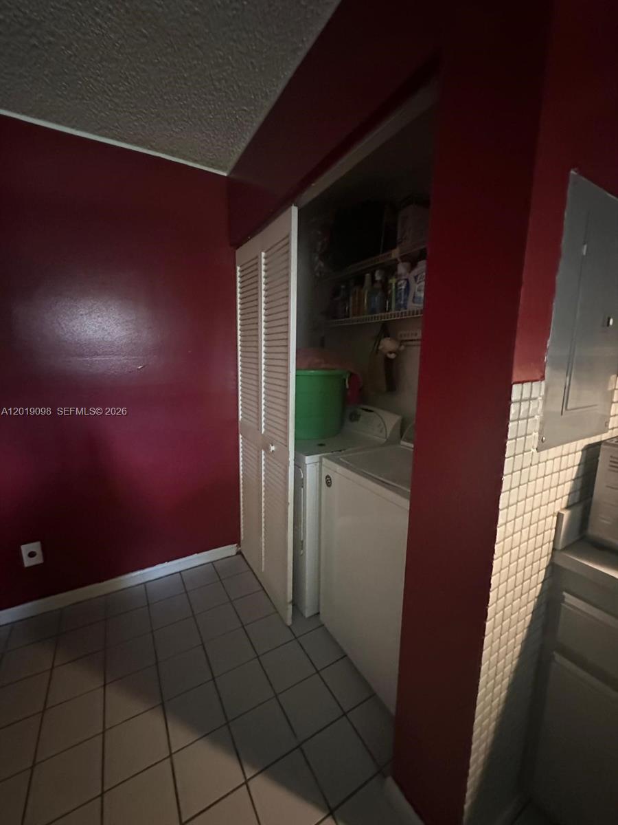 3622 NW 95th Ter 2L