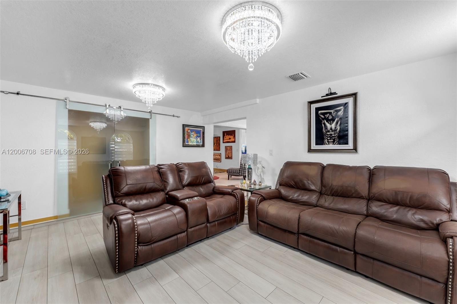 GRAPELAND HEIGHTS - Residential