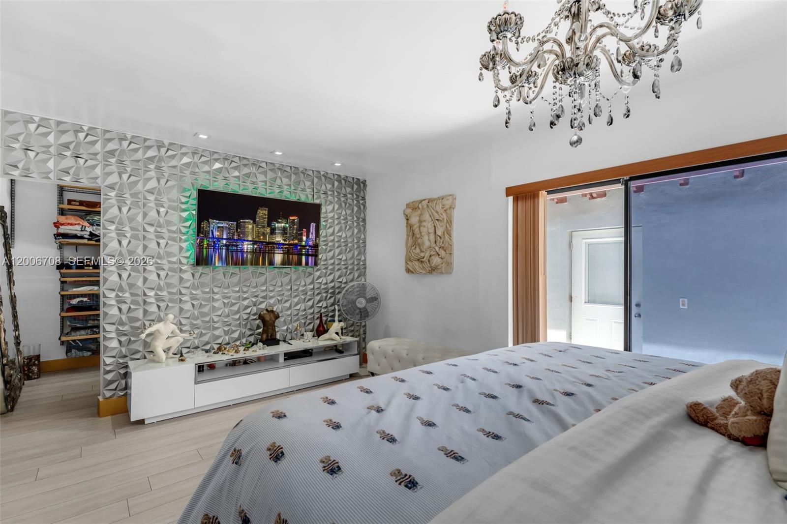 GRAPELAND HEIGHTS - Residential