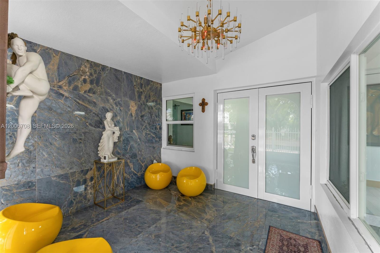 GRAPELAND HEIGHTS - Residential