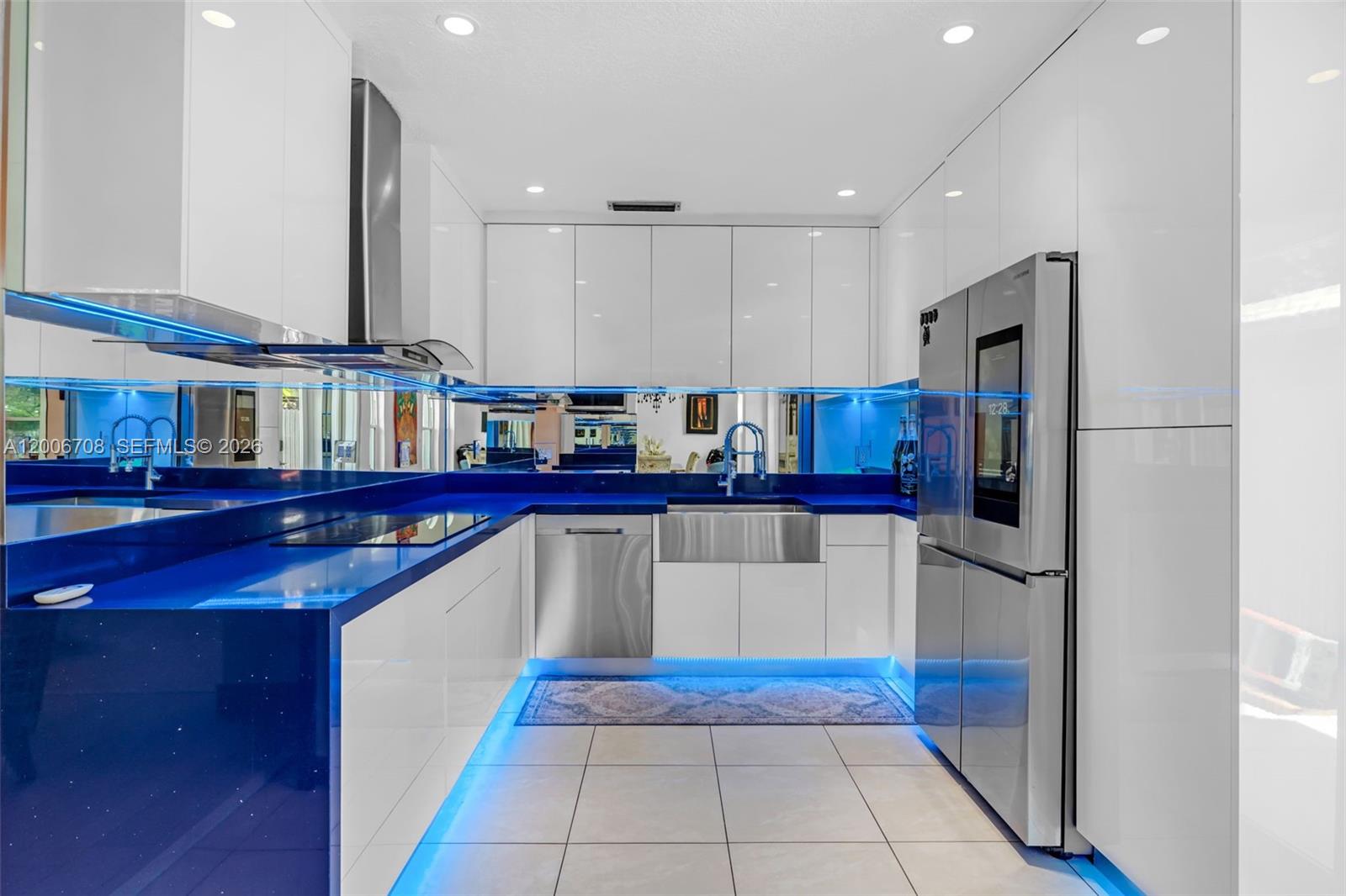 GRAPELAND HEIGHTS - Residential