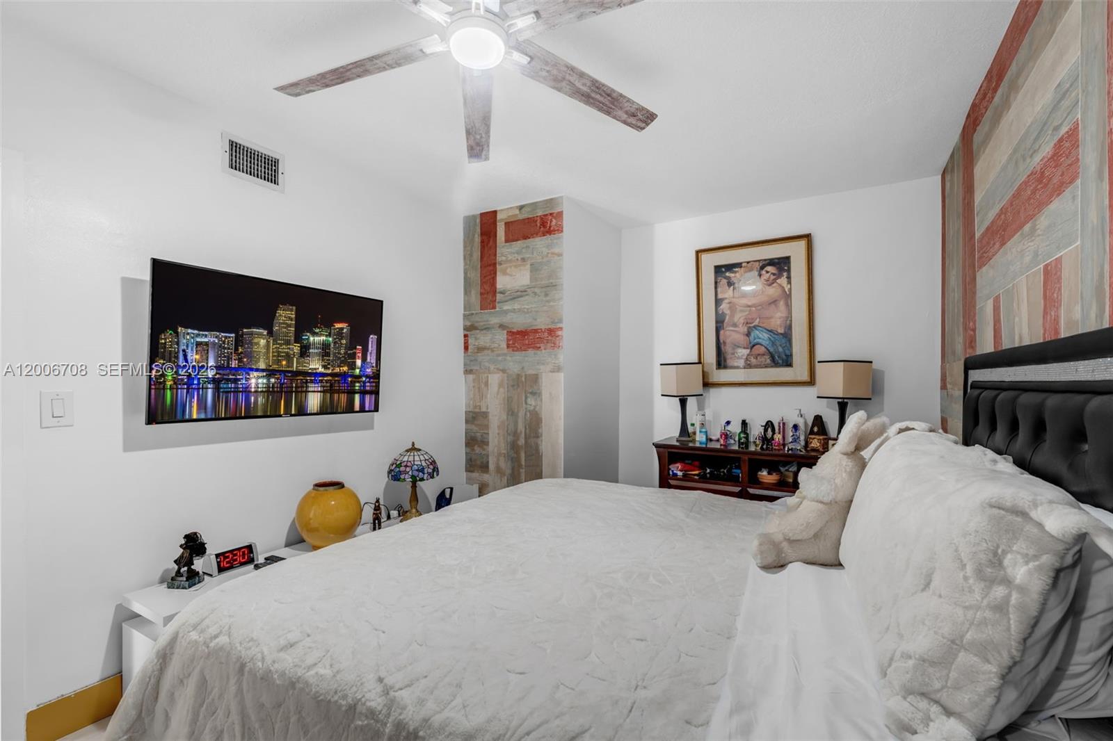 GRAPELAND HEIGHTS - Residential