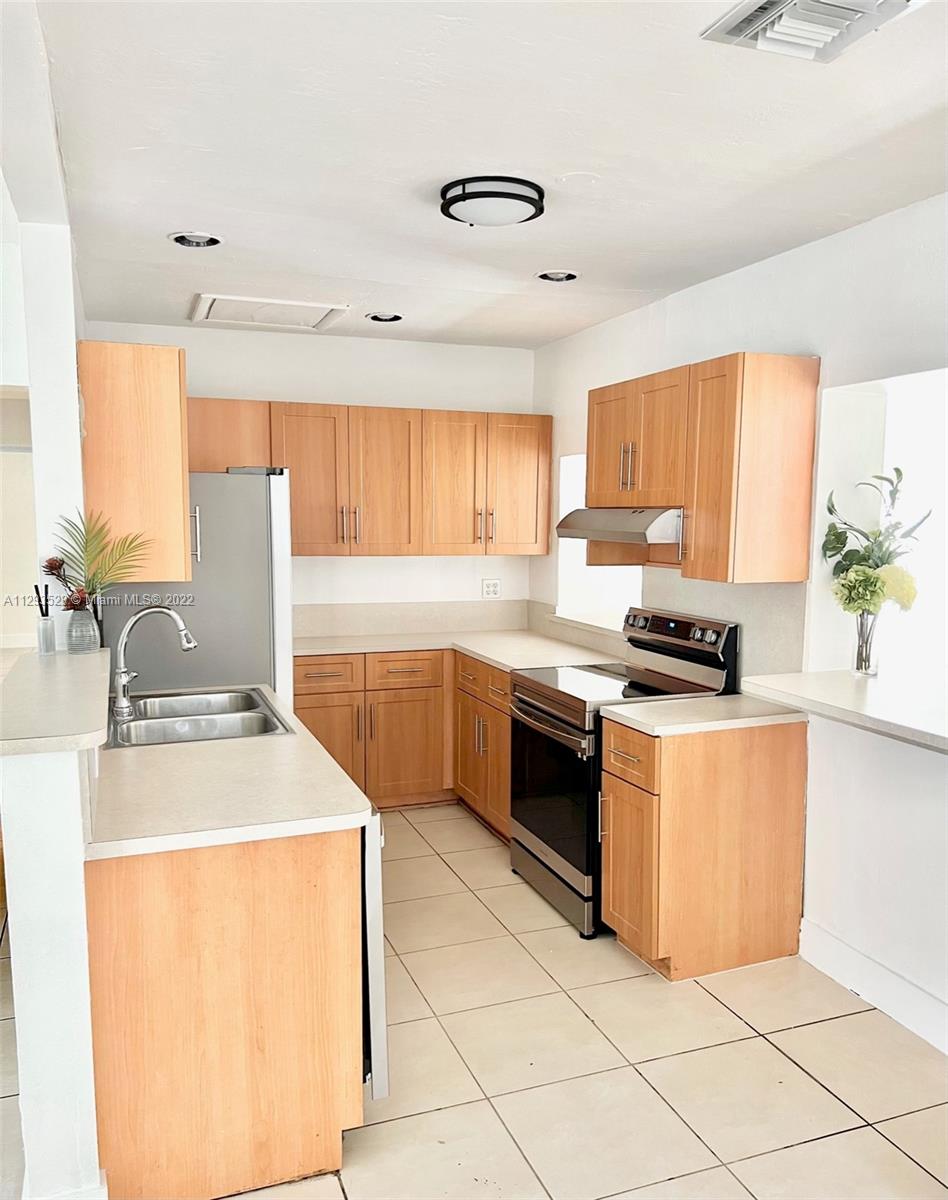 IVES ESTATES SEC 3 - Residential