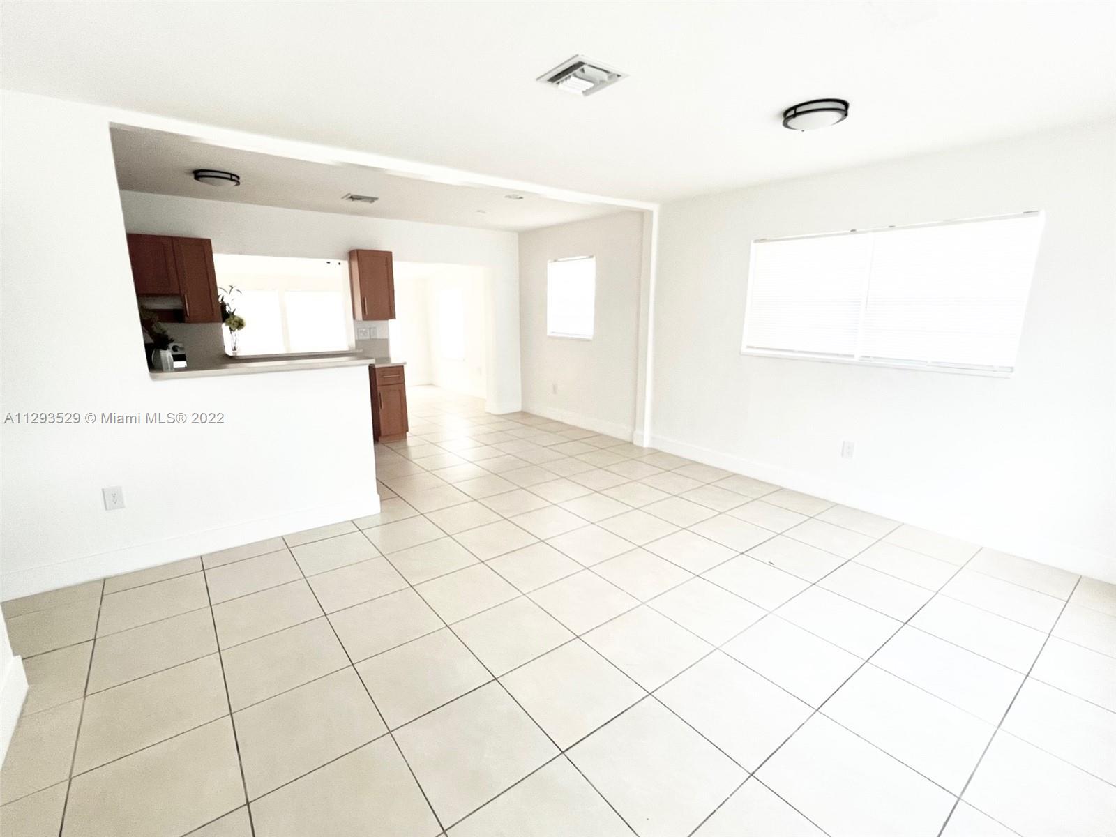 IVES ESTATES SEC 3 - Residential