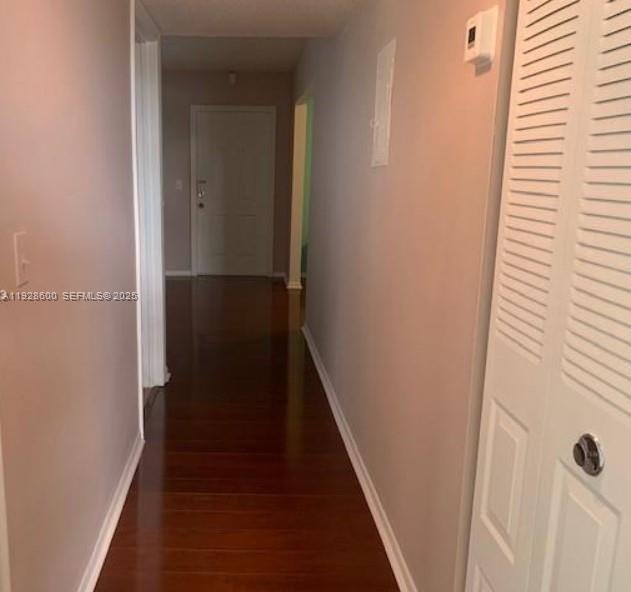 PALM VILLAGE CLUB CONDO - Residential Lease