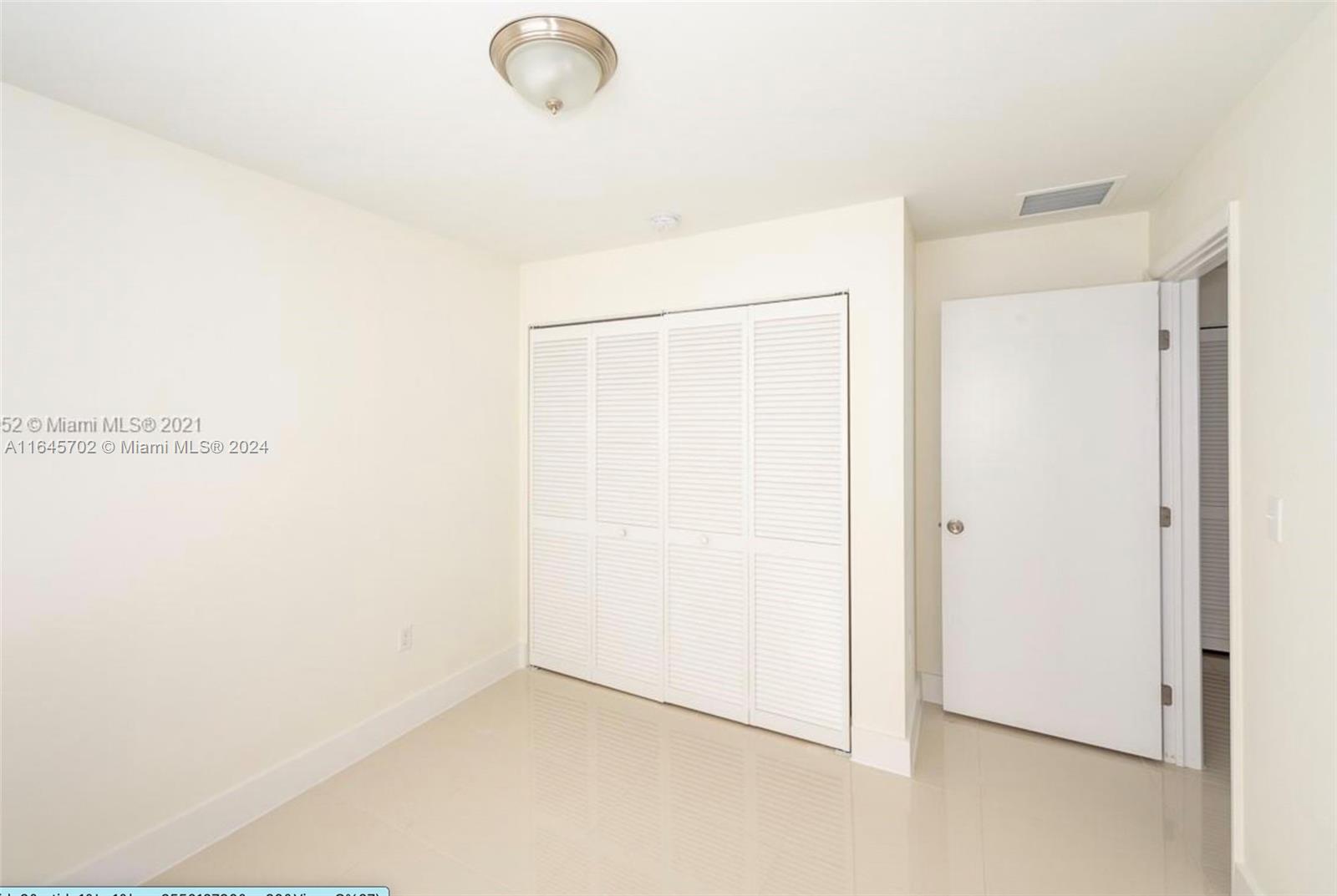 ORANGE HEIGHTS - Residential Lease