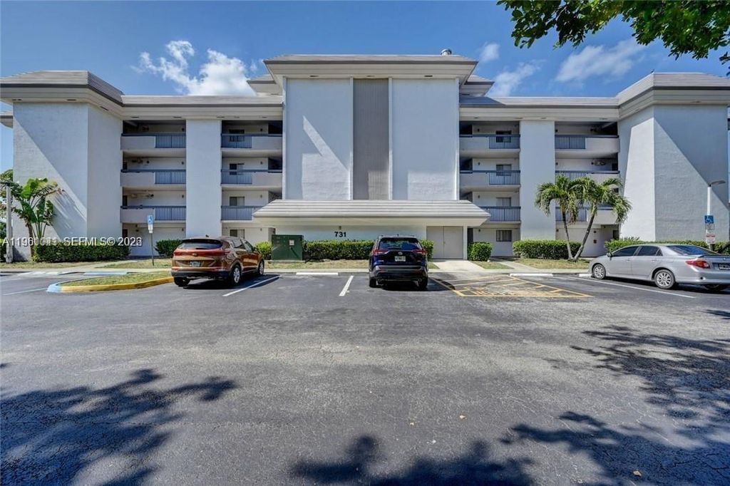Photo of 731 N Pine Island Rd #202, Plantation, FL 33324 (MLS # A11961041)