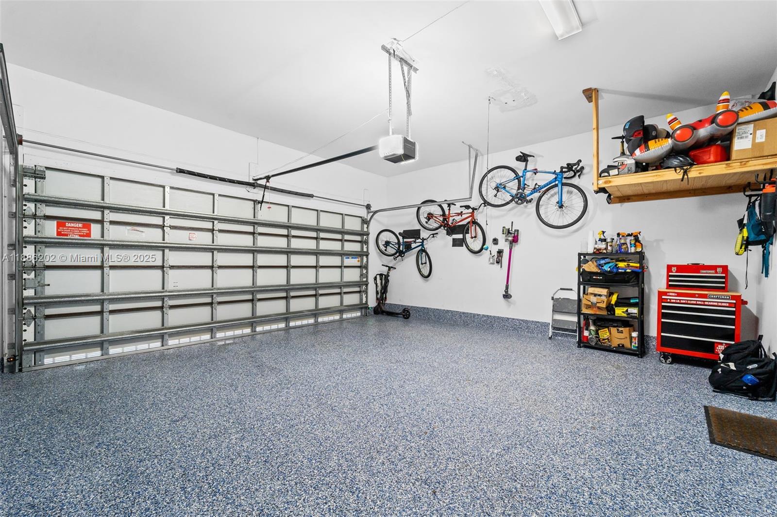 DOWNTOWN DORAL SOUTH PHAS - Residential Lease