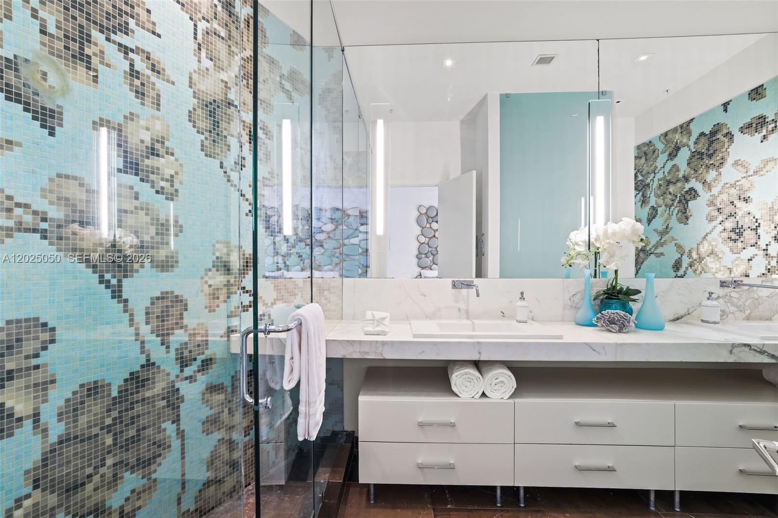 THE MERIDIAN CONDO - Residential