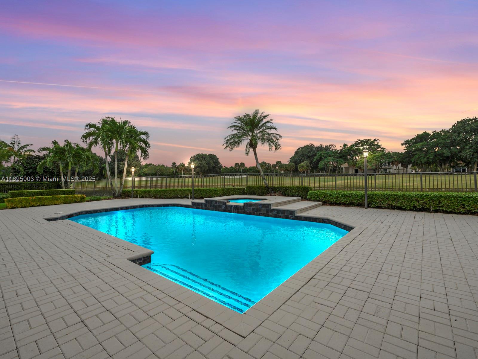 The Reserve - Weston Hills - Residential