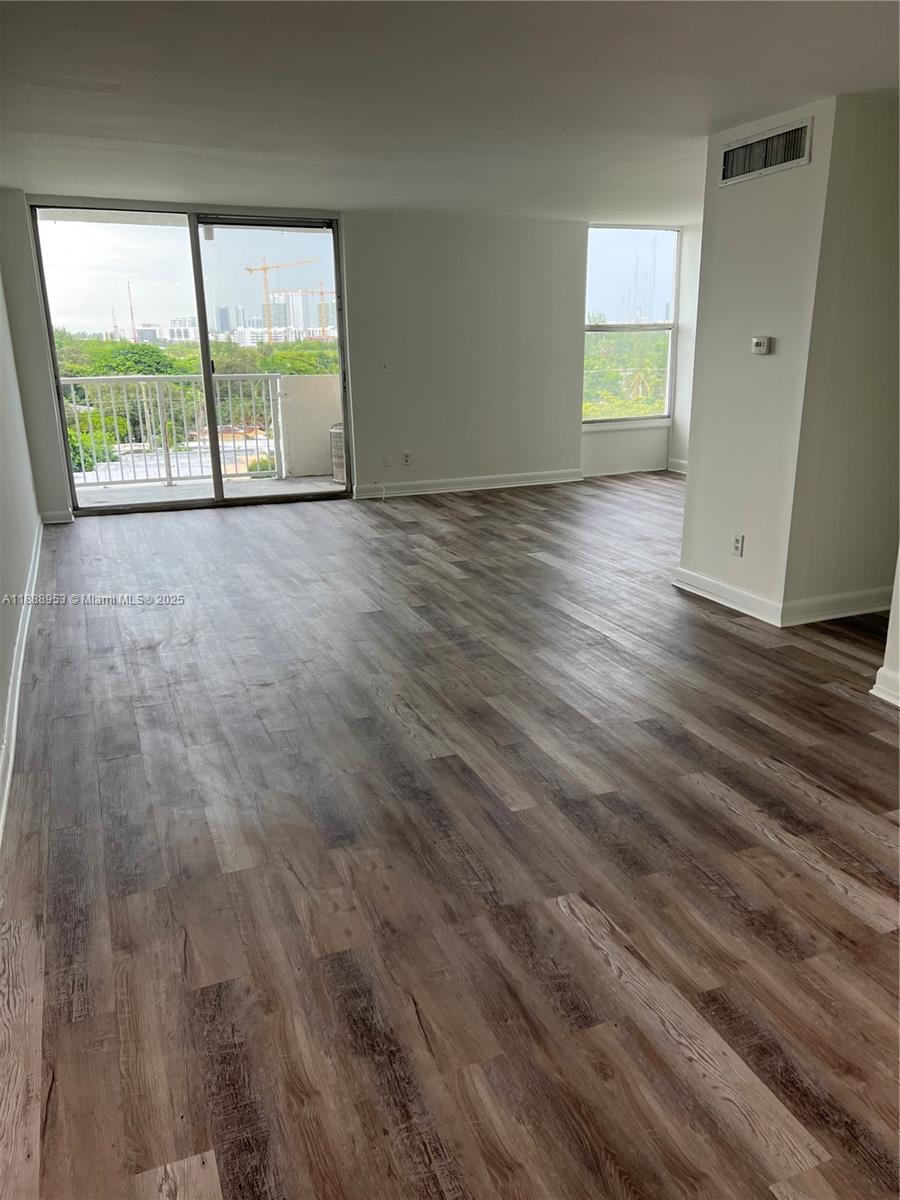 KEYSTONE TOWERS CONDO - Residential Lease