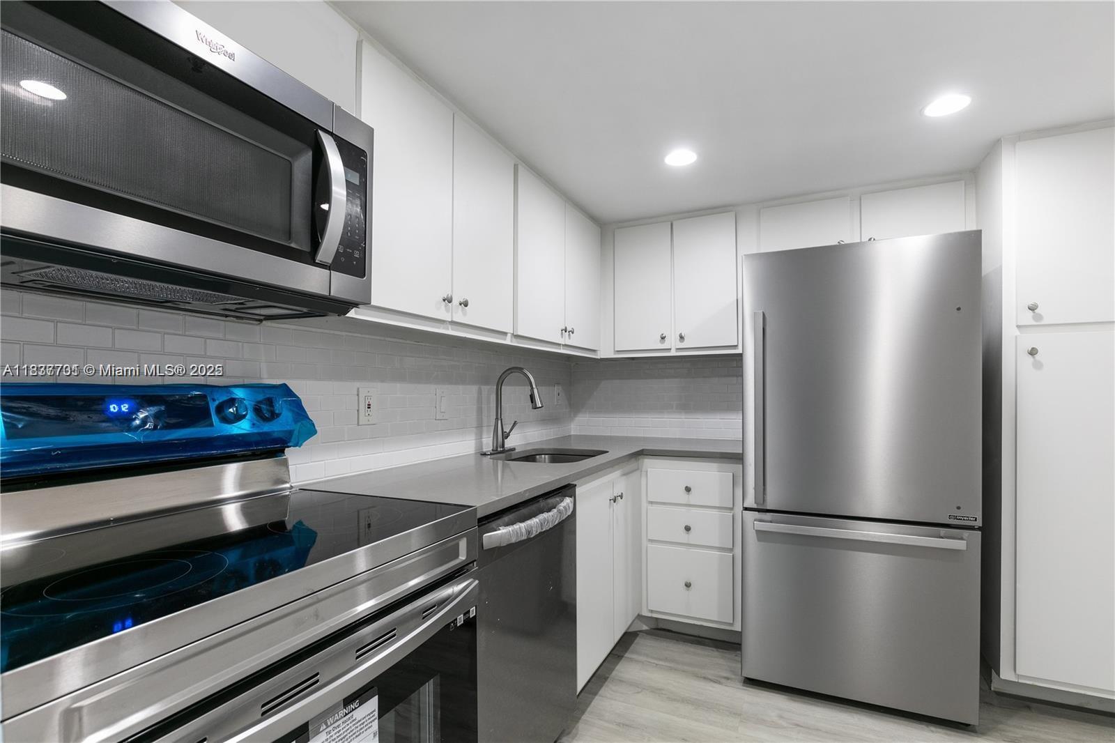 20505 E Country Club Dr 632