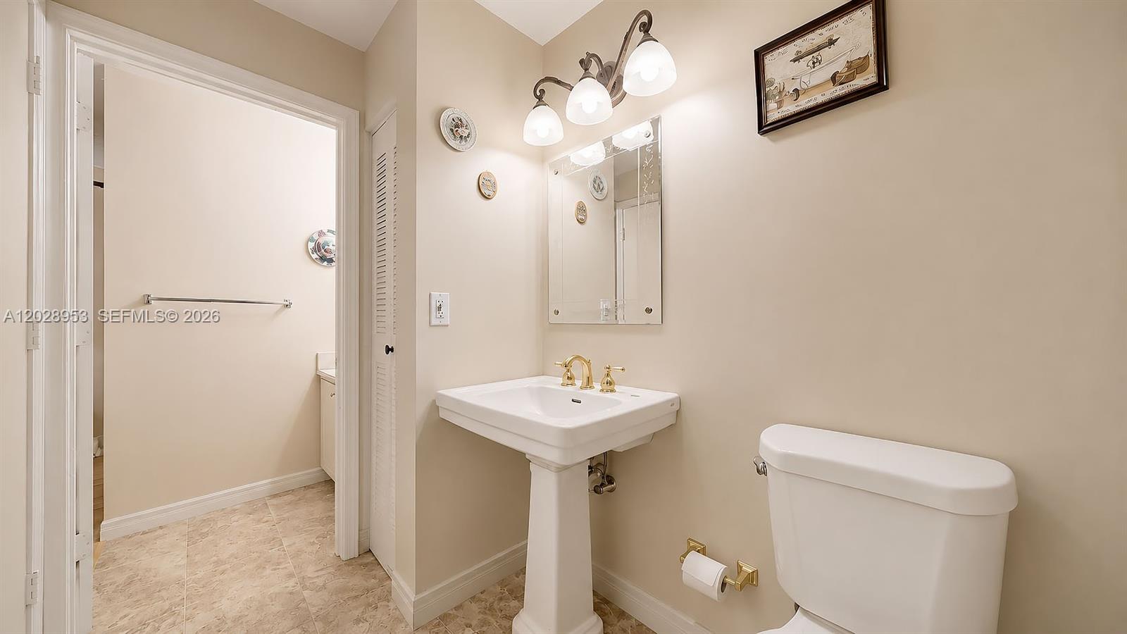 TIFFANY LAKES CONDO - Residential